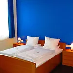 パラス ホテル 3*