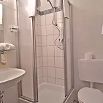 パラス 3*