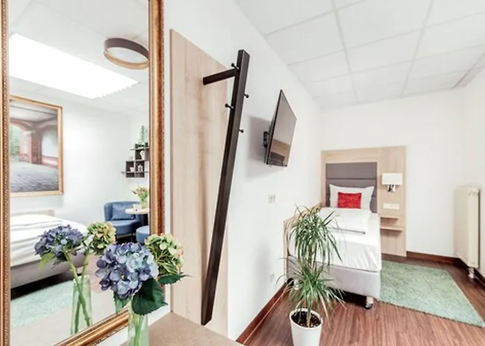 パラス ホテル 3*